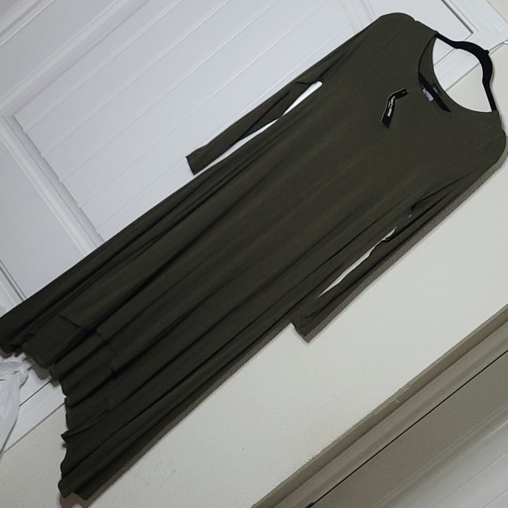 Forest green women's Earhart dress